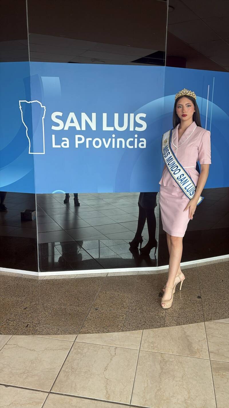 ANA LUZ LEYES  MISS MUNDO SAN LUIS 