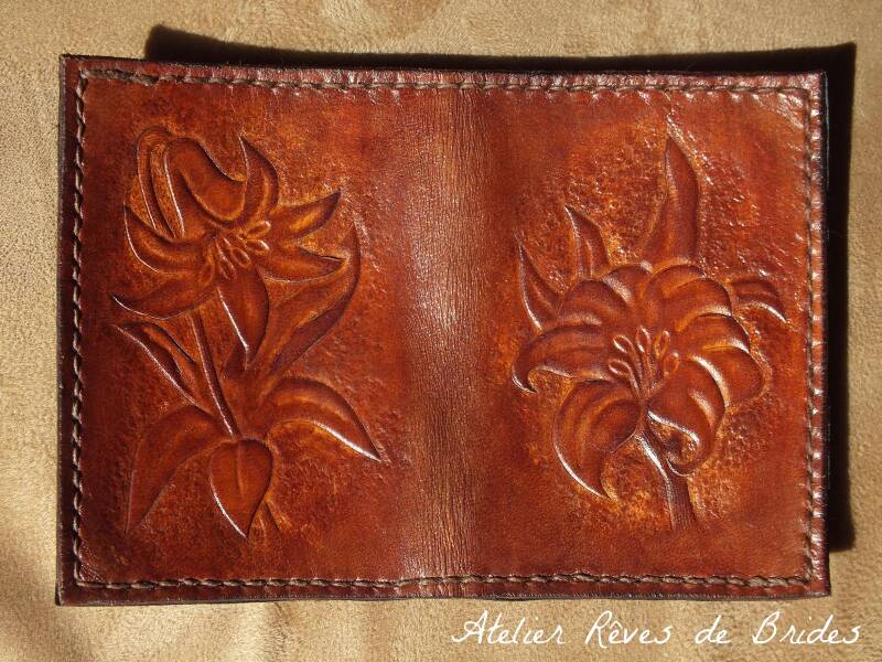 Etui à cartes personnalisé cuir repoussé