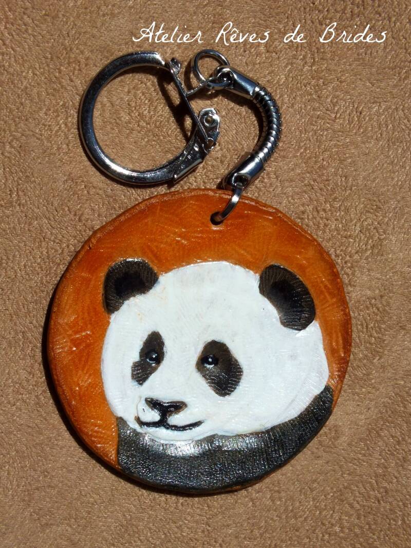 Porte-clefs personnalisé cuir repoussé d'après photo panda