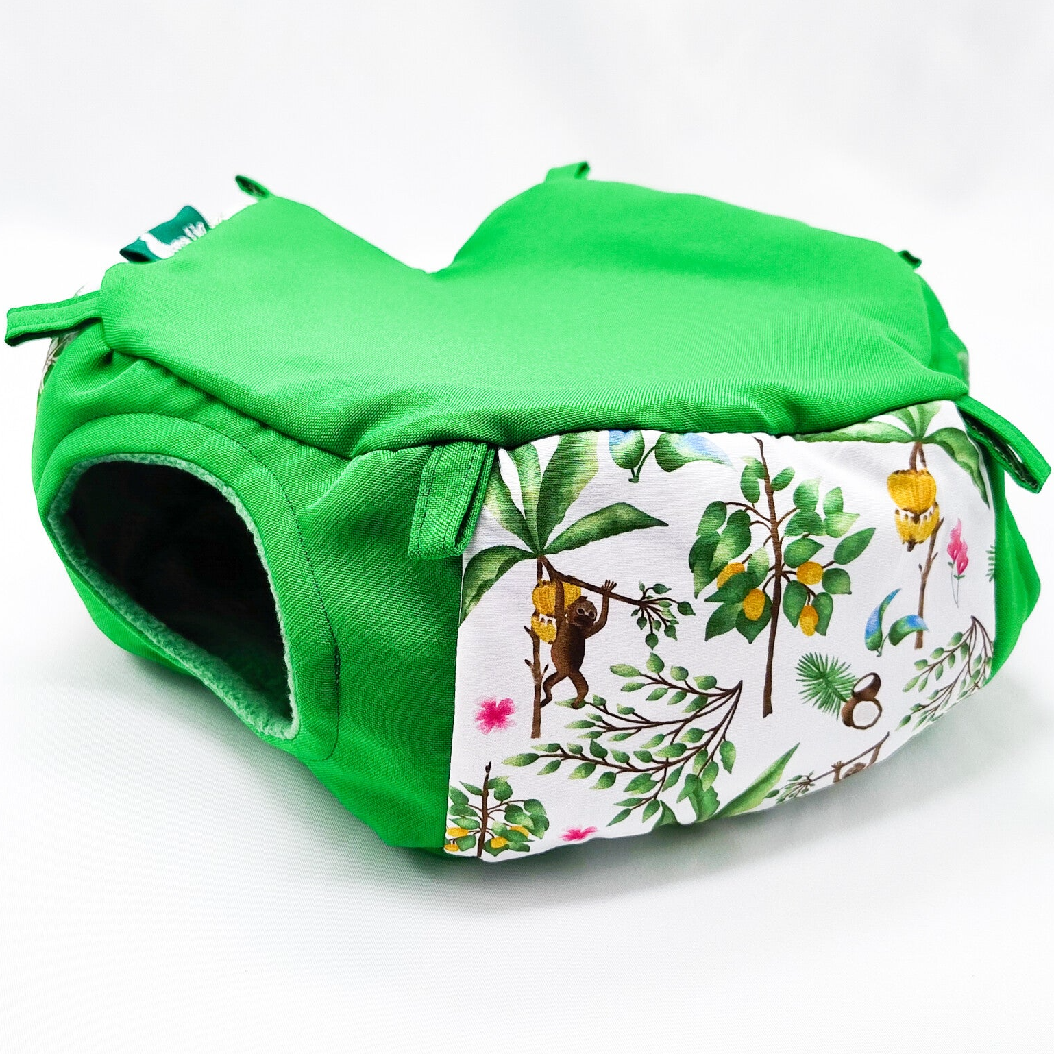 Zeskant huisje wit met jungle motief en apen