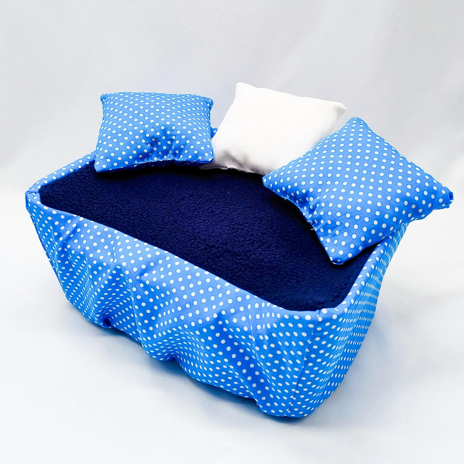 Hoes voor rattensofa maat M  blauw met witte stippen (zonder bakje)