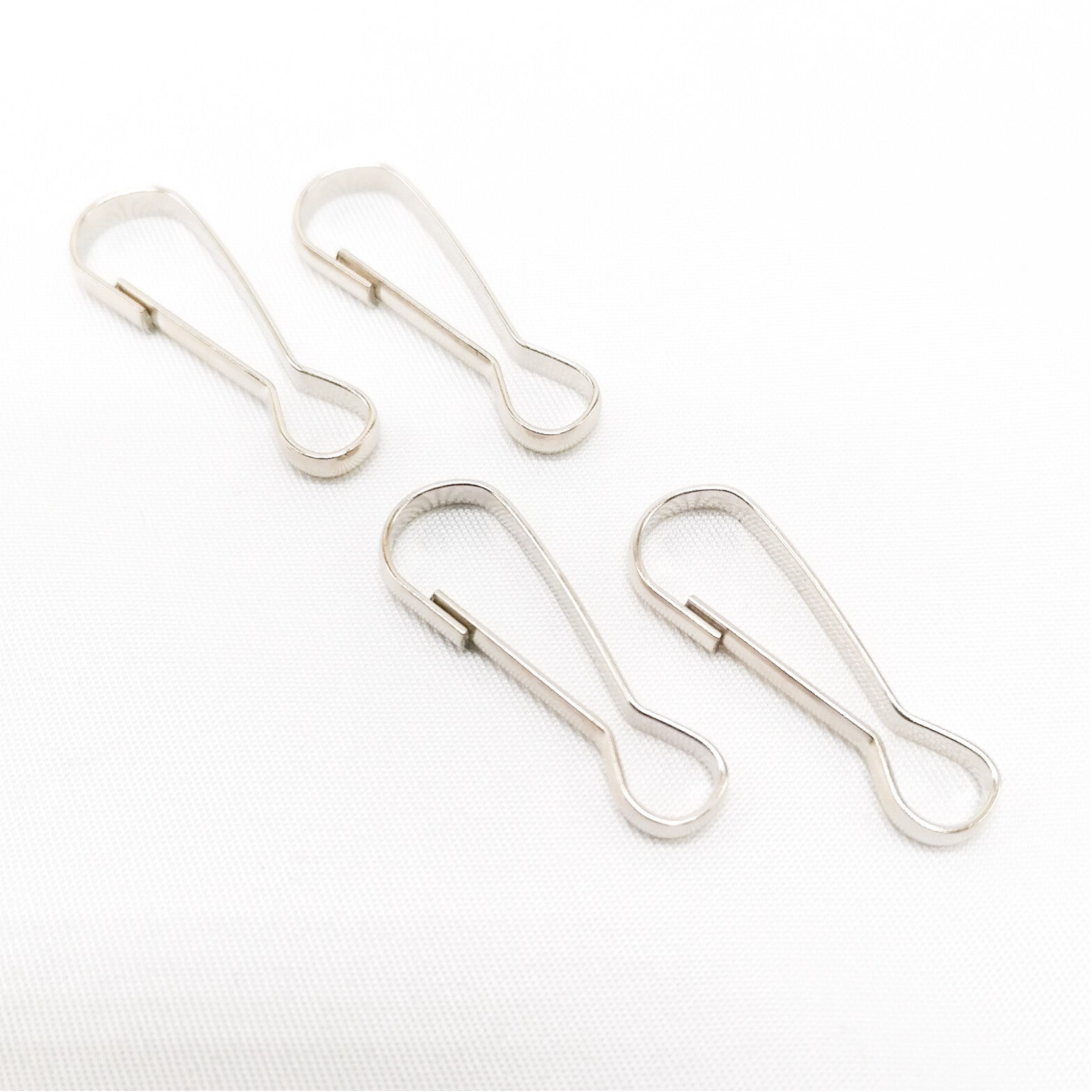 ophanghaakjes en radiatorbeugels voor hangmatjes