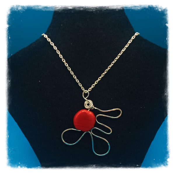 Pendentif en fil d'aluminium et perle