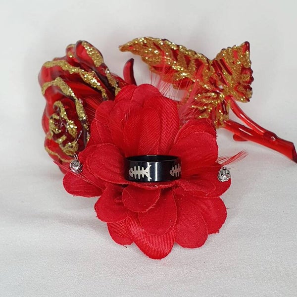 Bague noire poissons