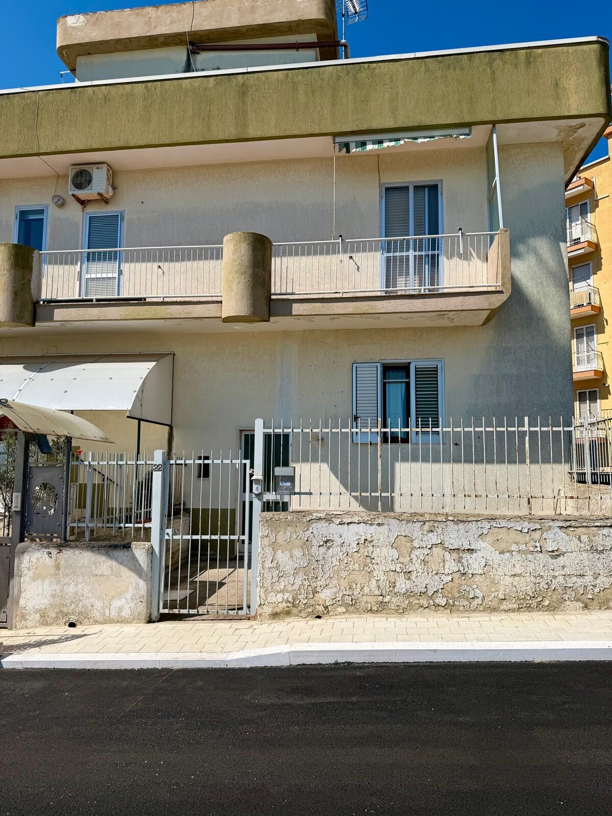 Appartamento con ingresso indipendente  - Via Punta del Capillo n. 22 – Castellaneta (TA)