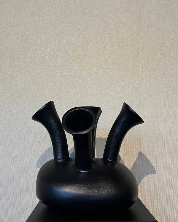 Trompetvaas Assen 5 Black