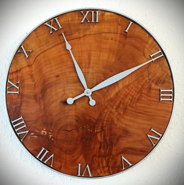 Apfelholz Wanduhr 40cm