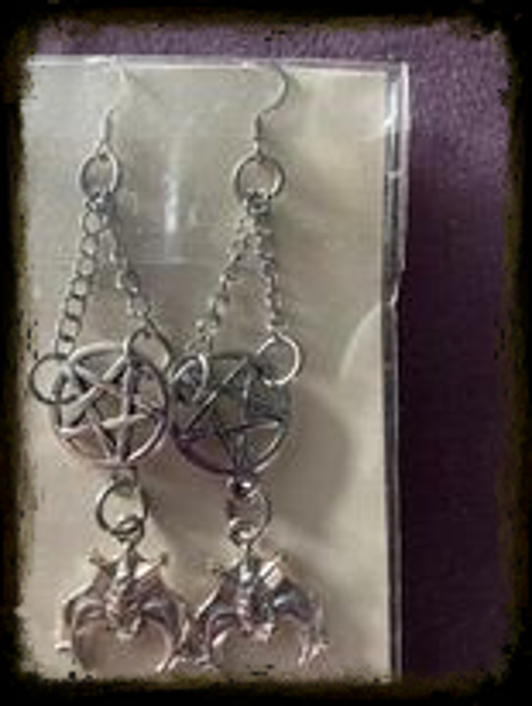 Oorbellen bat pentagram