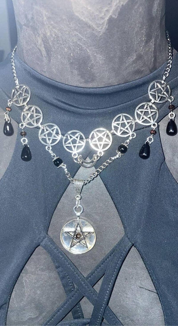 Ketting pentagram druppels