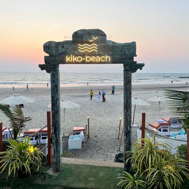 bar-kiko-beach-standard.jpg