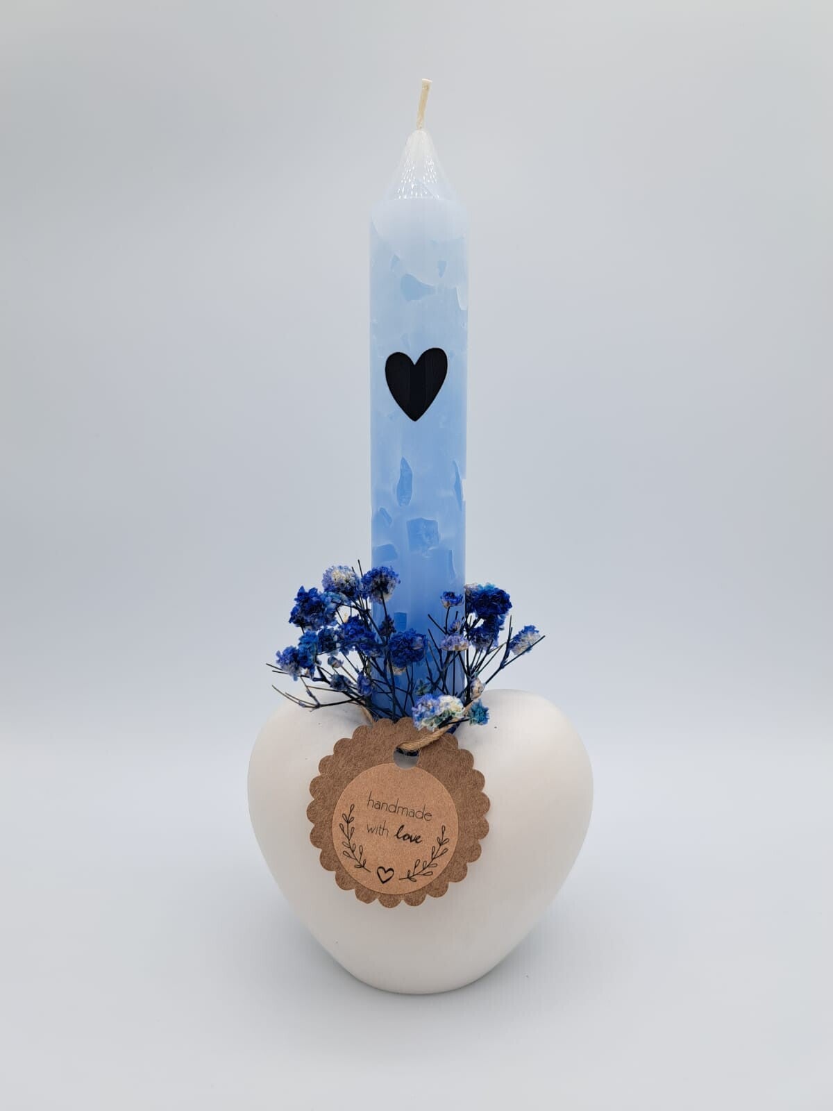 Kerze mit Herz Gipsständer und Trockenblumen