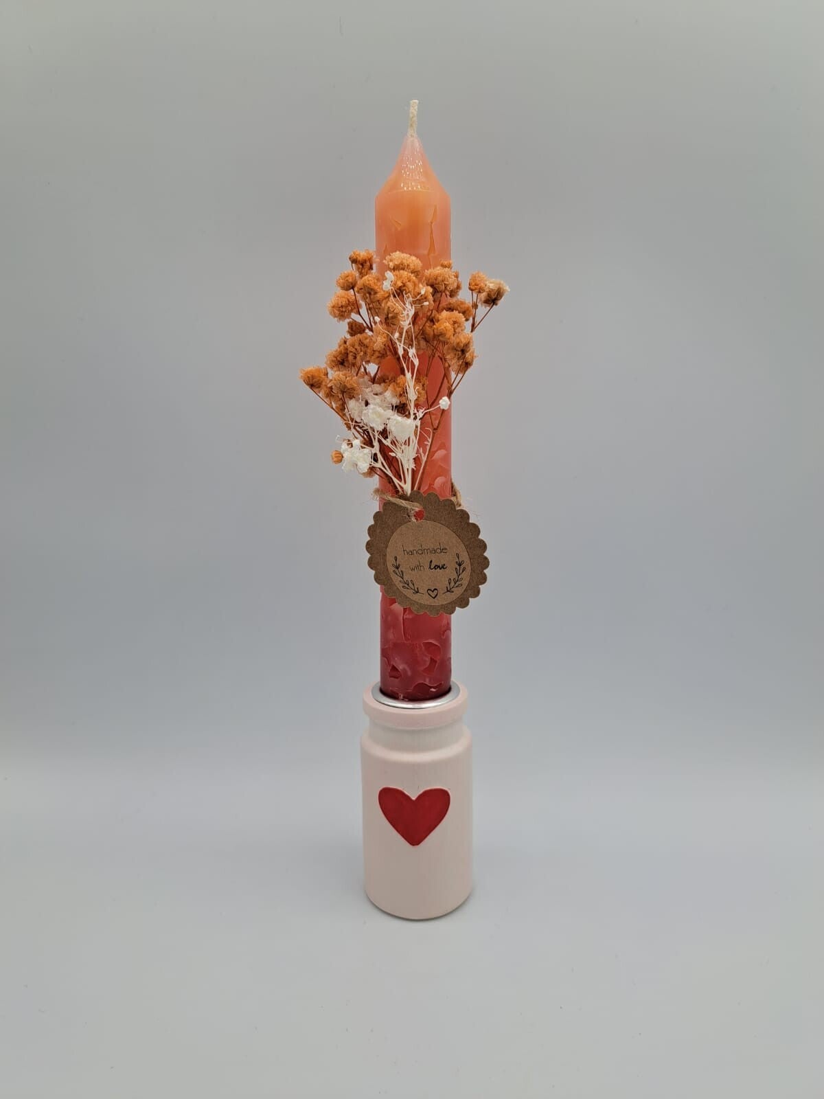 Kleine Kerze mit Herz Gipsständer und Trockenblumen