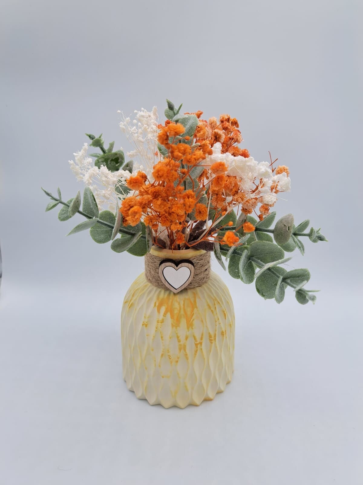 Gips Vase orange/weiss mit Trockenblumen