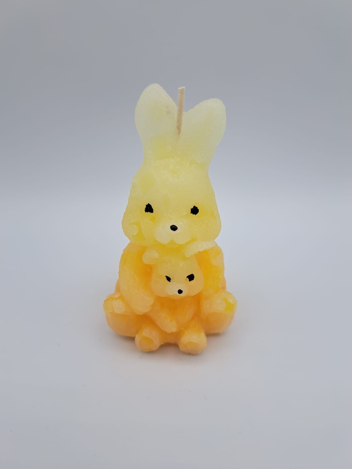 Kerze Hase mit Jungen gelb