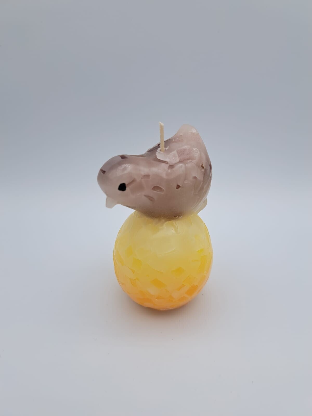 Kerze Huhn pickend mit Ei gelb/braun