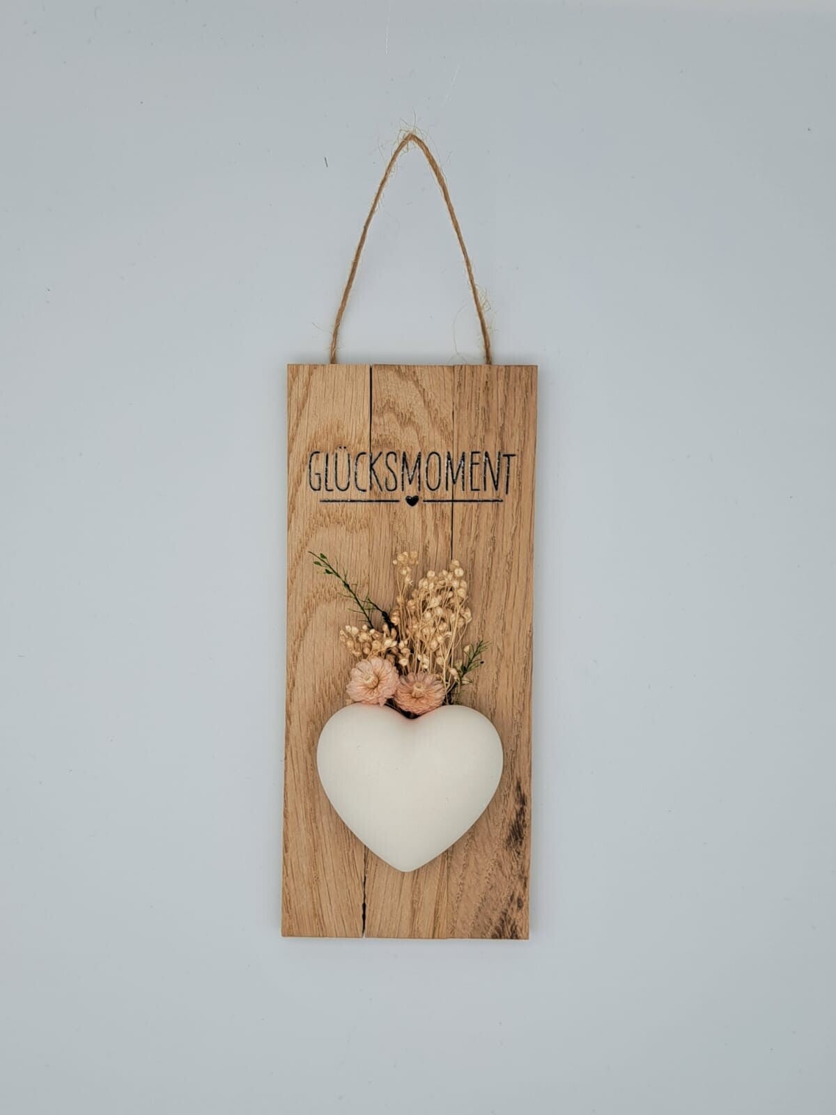 Wandhänger aus Hölzli, Gipsherz Herz und Trockenblumen
