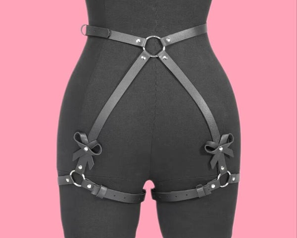 Gorgeous Belt / Harness With Bows