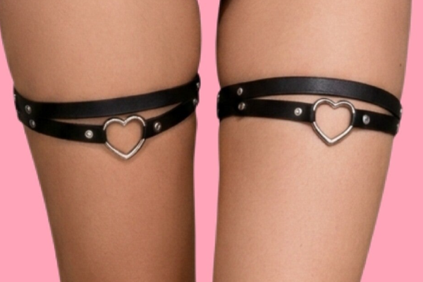 Heart‑Ring Thigh Strap Harness