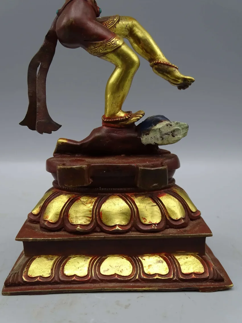 Voet van Shiva op Apasmara en lotusbasis