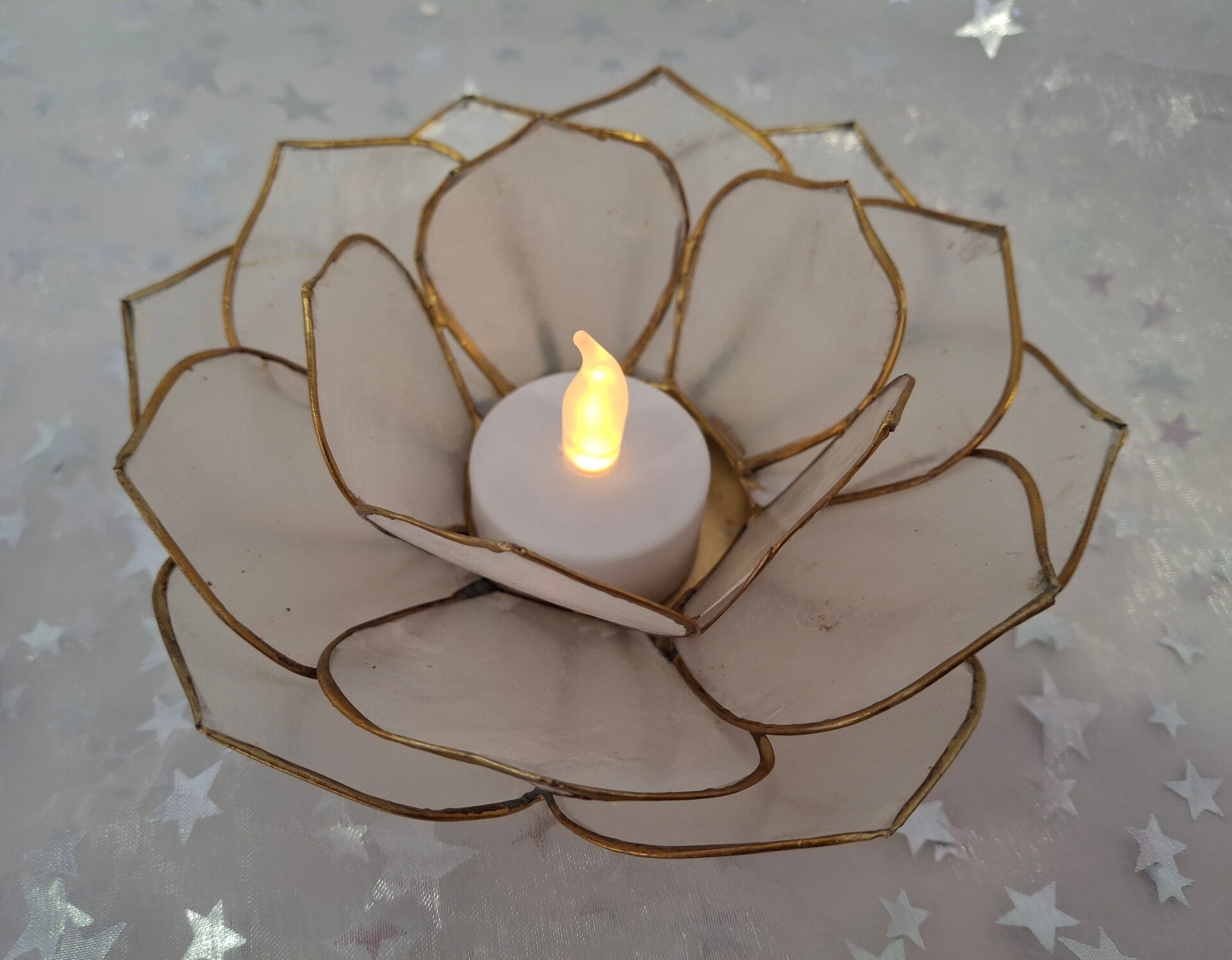 Lotus Teelichthalter weiß/gold 12001