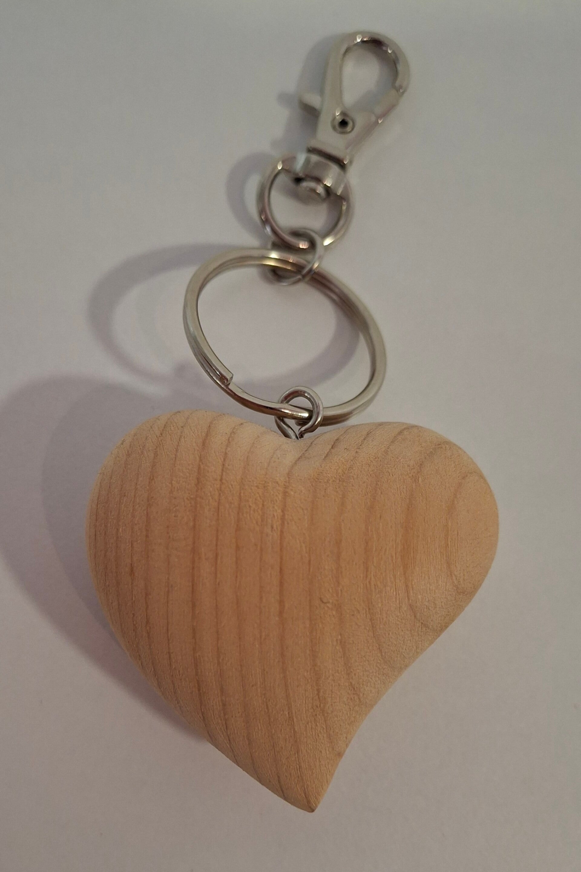 Schlüsselanhänger Herz aus Holz 2431