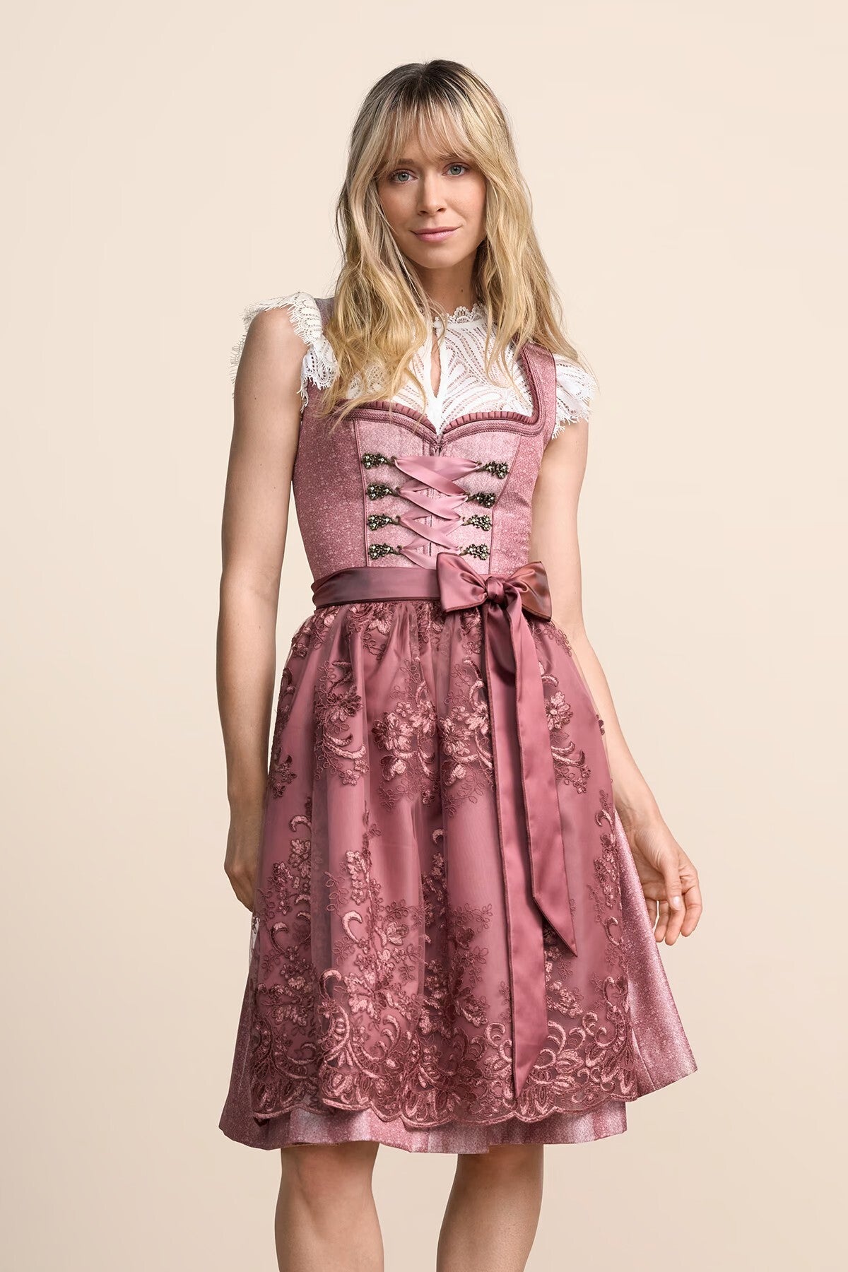 Dirndl  413970060