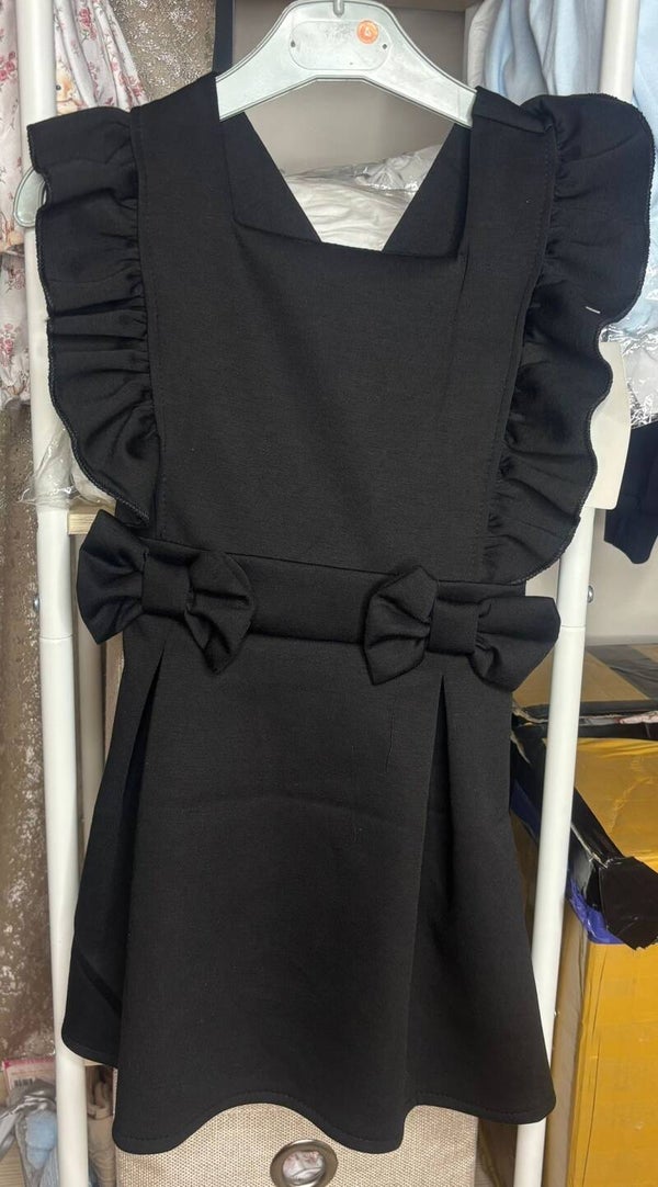 School pinafore