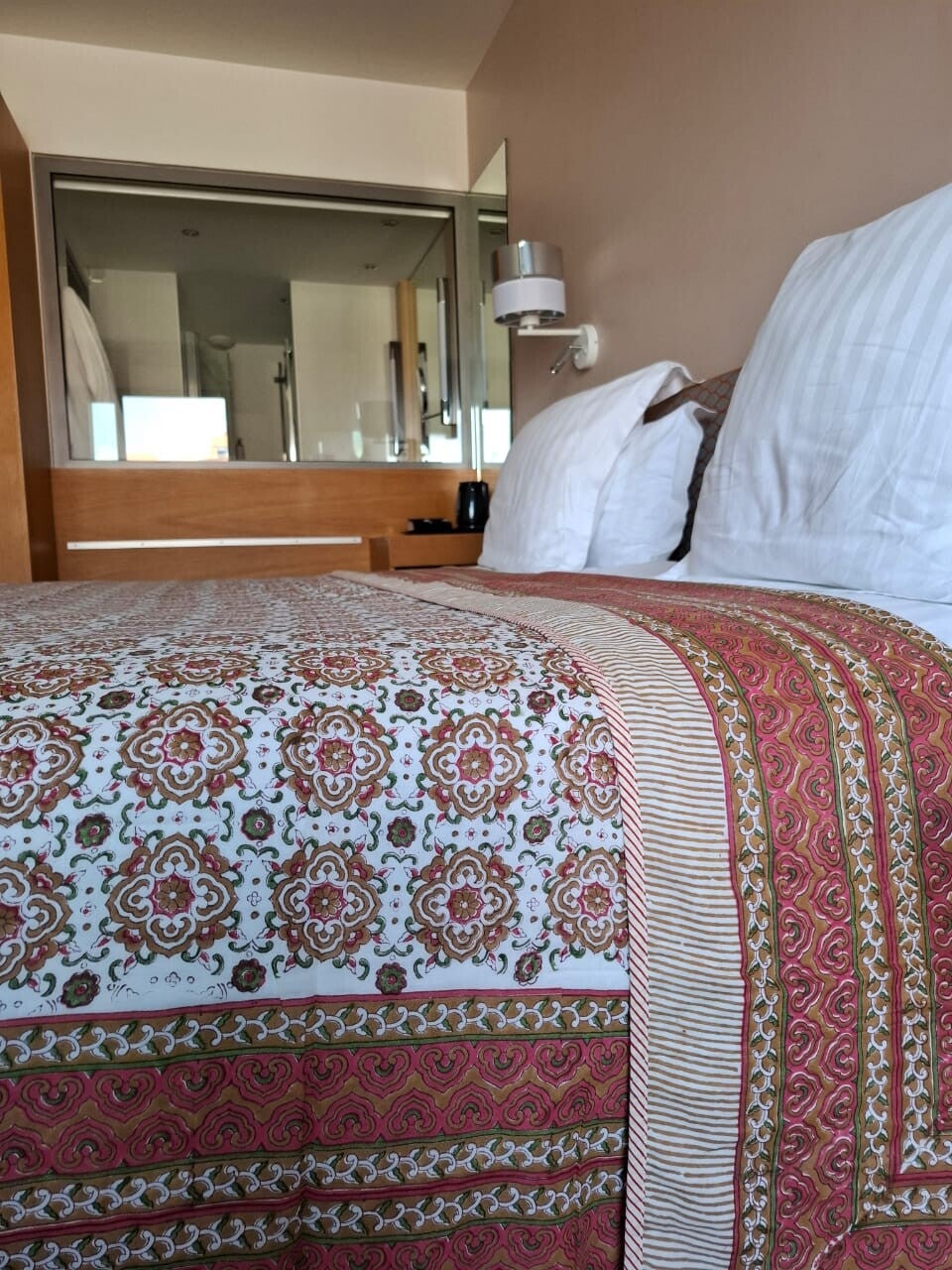 Couvre-lit matelassé réversible Barsha