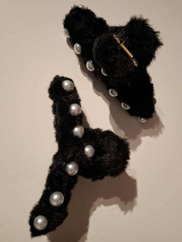 Haarklem lus parel zwart