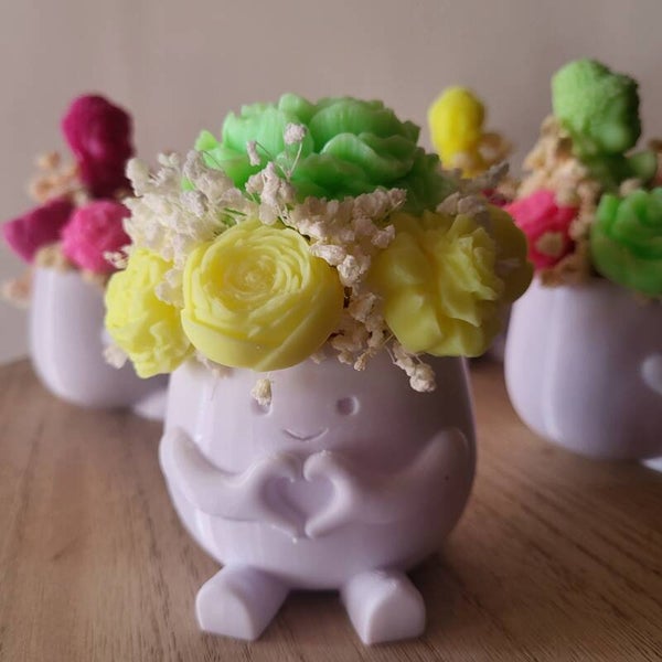 🕯️ Bouquet parfumé petit bonhomme – Une touche de douceur et d’originalité