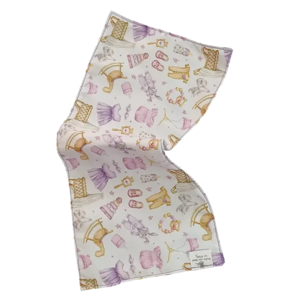 TOALLA DE LACTANCIA JUGUETES MALVA