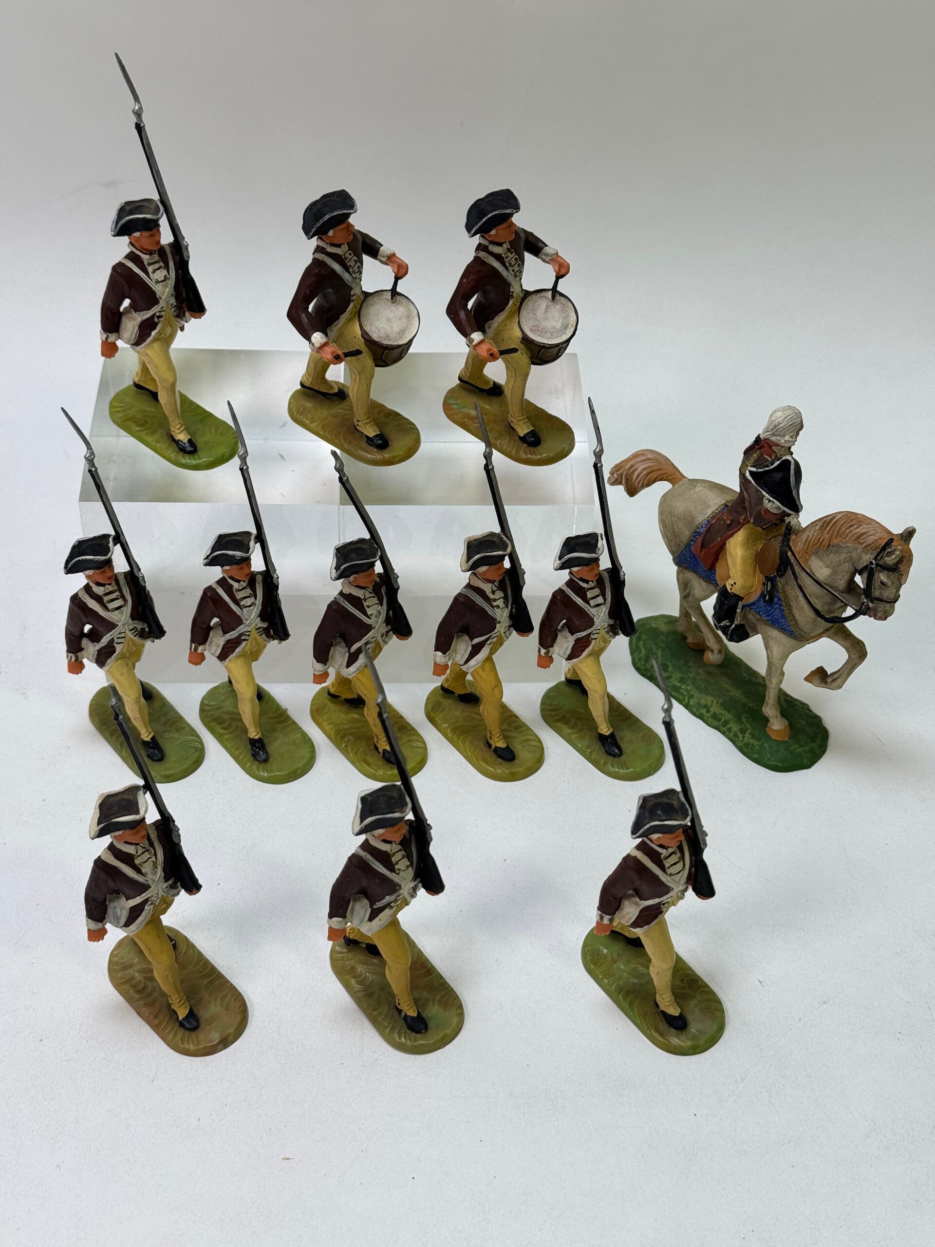 Lot de 16 figurines Herald régiment de la garde Anglaise (OB131)