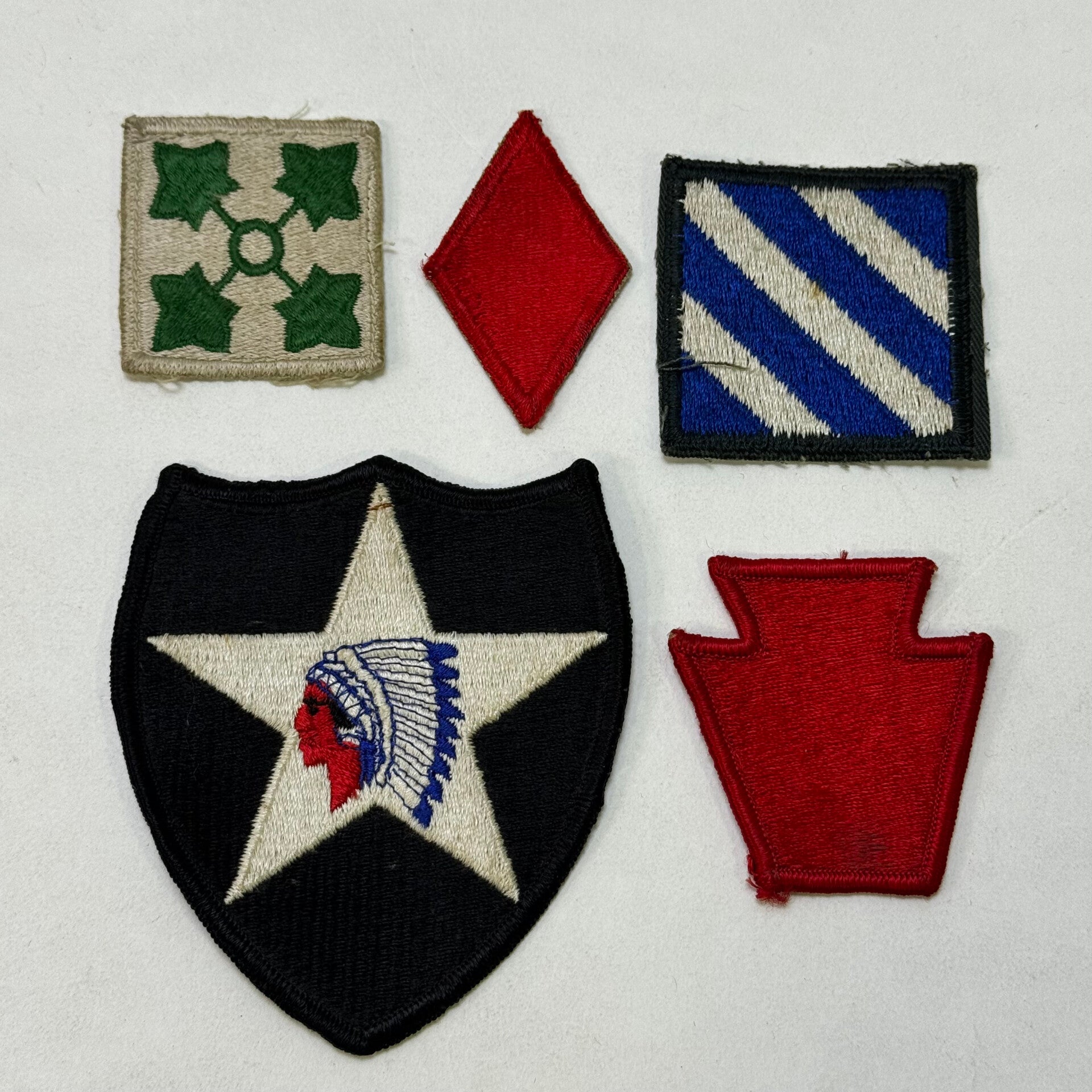 Lot de 5 patchs US WW2 tissu (31W-26)