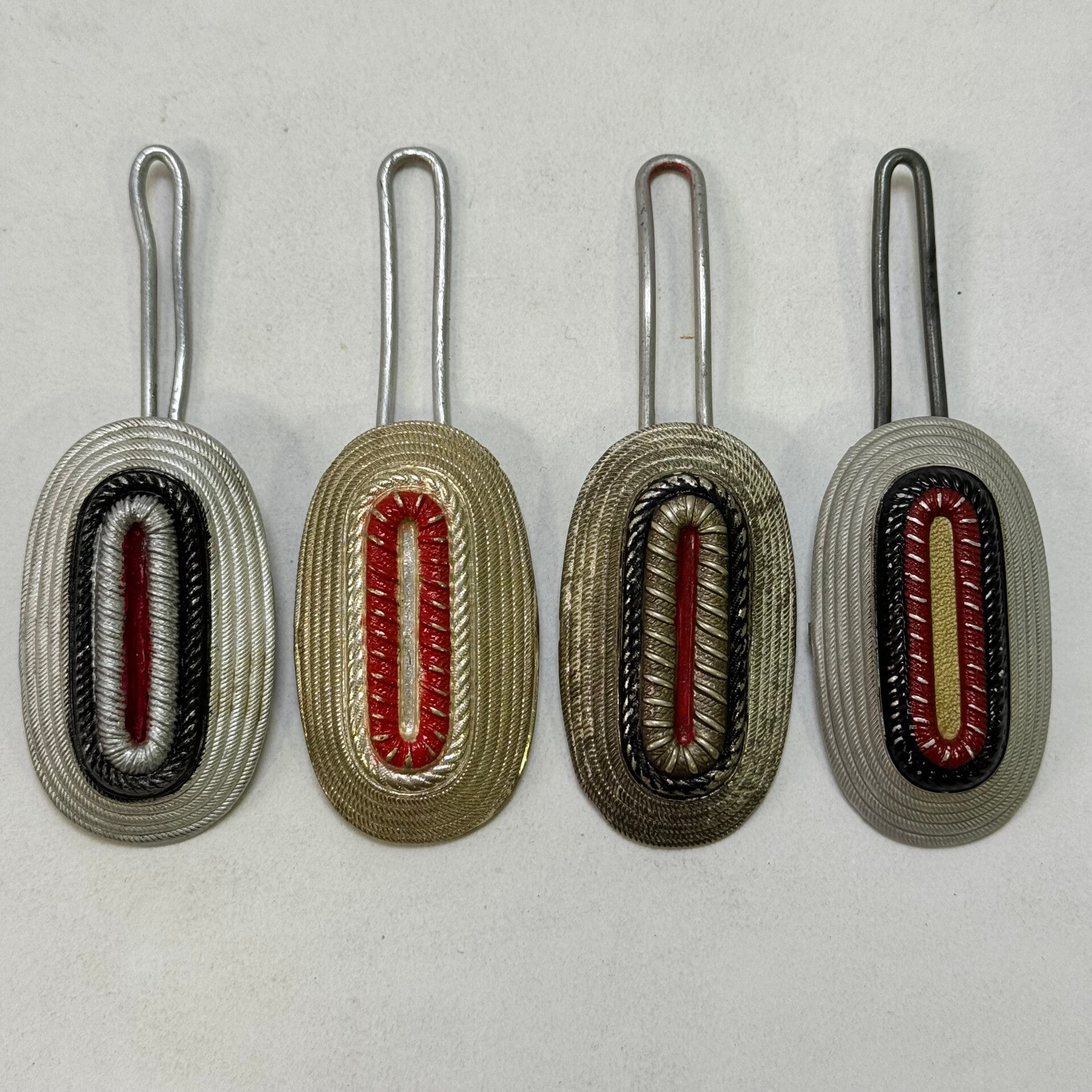 Lot de 4 cocardes Allemandes WW2 (32W-26)