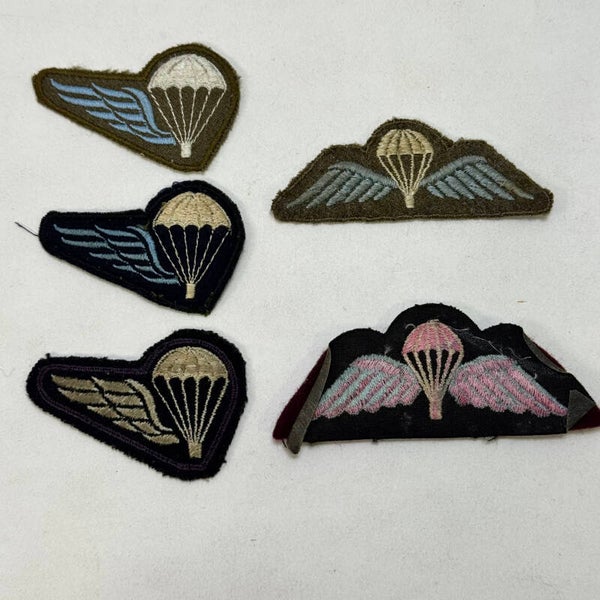 Lot de 5 brevets parachutistes type Anglais (34W-26)