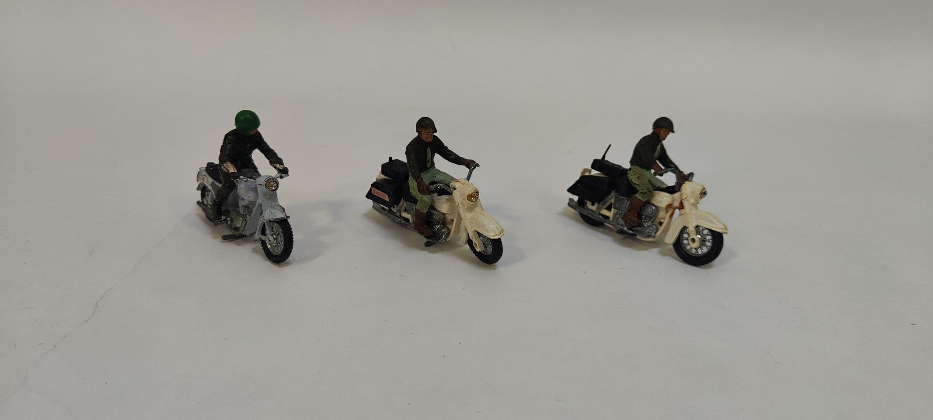 Lot de 3 motos Britains Harley Davidson année 60 Sheriff (OB149)
