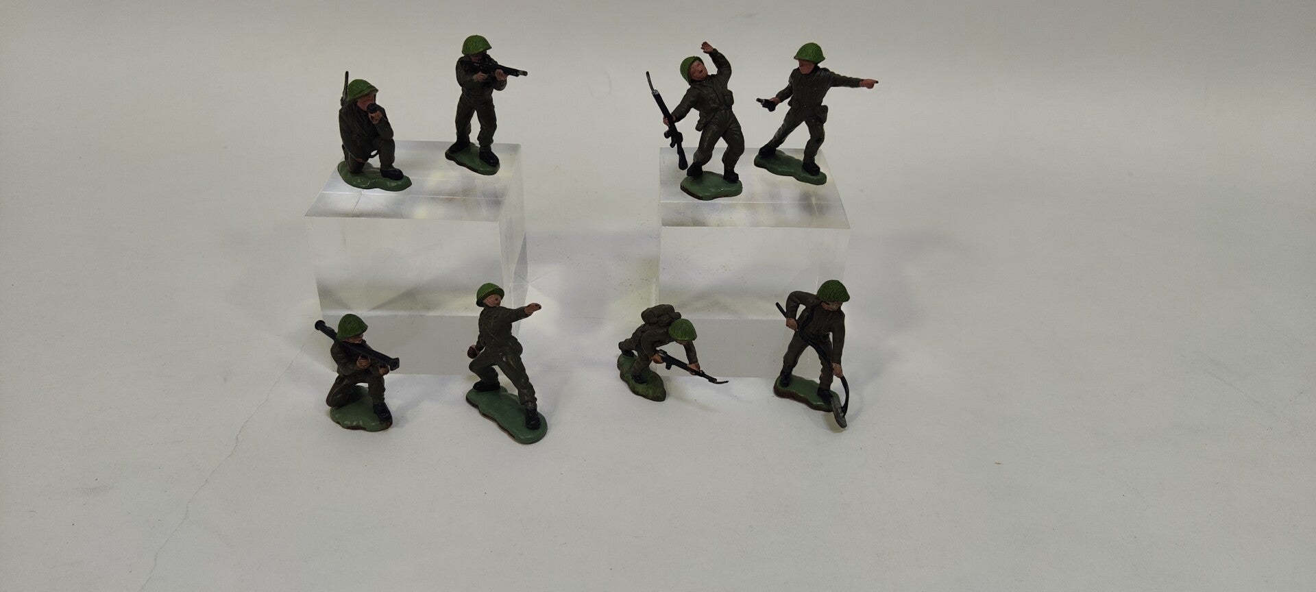 Lot de 8 soldats figurine anglais Britains 1960 (OB147)