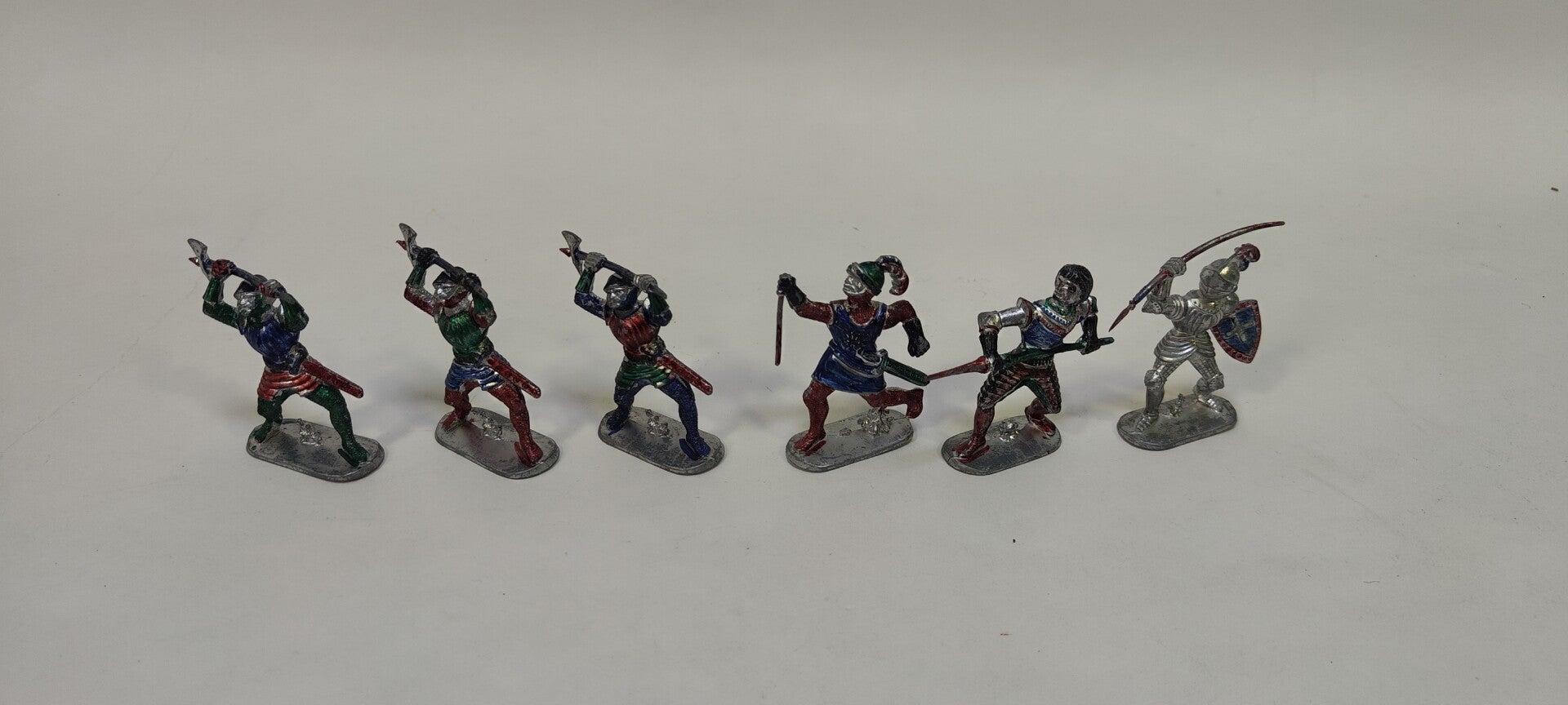 Lot de 6 figurines chevalier marqués West Germany Hoefler (OB135)