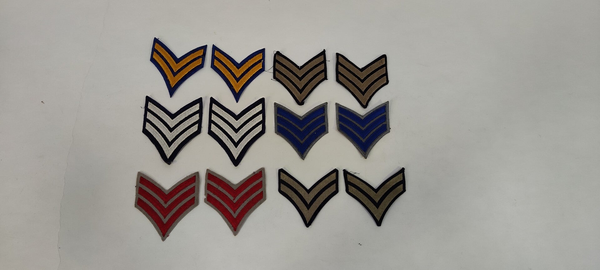 Lot de 6 paires de grades US Army (W123)