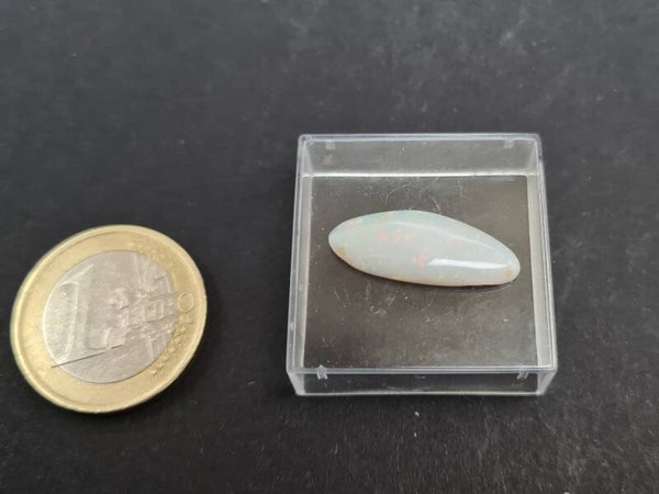 Opal, Edelopal, AA-Qualität, Cabochon-Schliff, 0,50g, 2,50ct