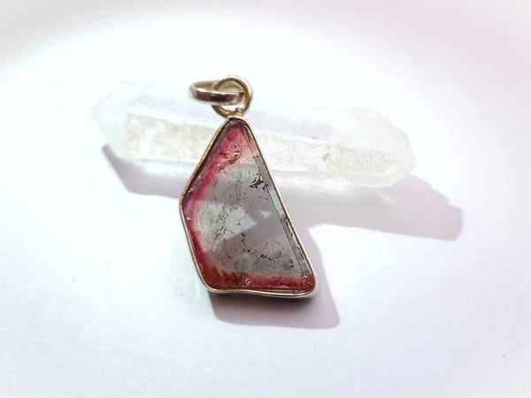 Wassermelonenturmalin, Anhänger, Zargenfassung, Silber, Silberöse