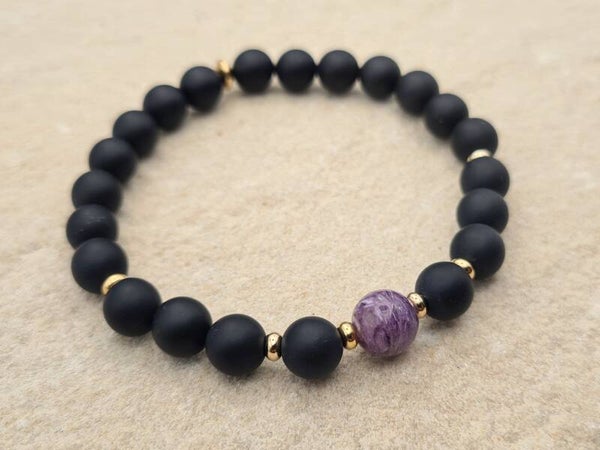 Edelstein-Armband "Stability", Onyx matt mit Charoit, 24K-vergoldet