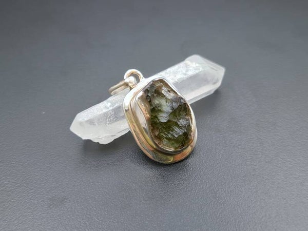 Moldavit Anhänger (Tektit, Tschechien) und 925er Silber, 3,54g - Einzelstück