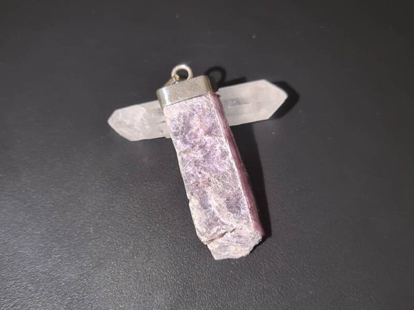 Lepidolith, Anhänger mit Silberkappe aus 925er Silber