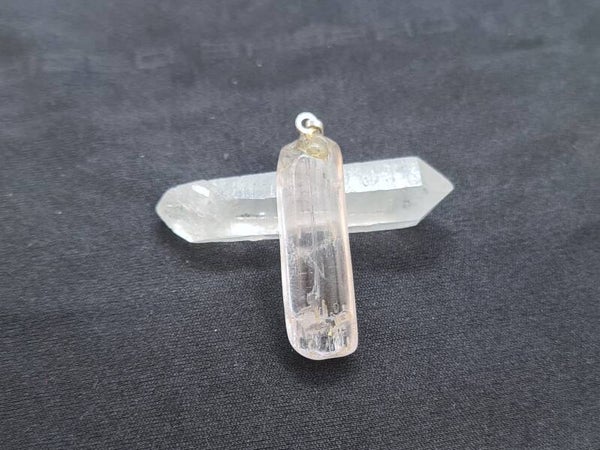 Kunzit rosa Kristall Rohkristall, Anhänger Stiftöse aus 925er Silber