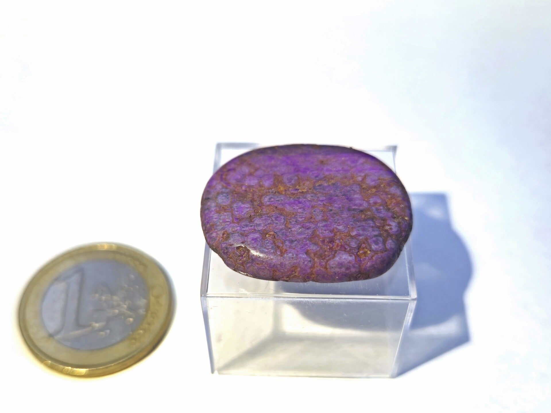 Sugilith, Trommelstein, selten, AA-Qualität, 5,8g