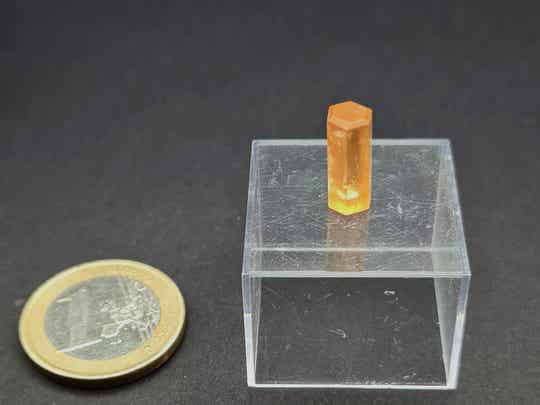 Topas - Goldtopas - Imperial gold - Rohkristall, 1,12g / 5,65ct
