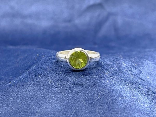 Peridot Ring - Größe 58, 59.5