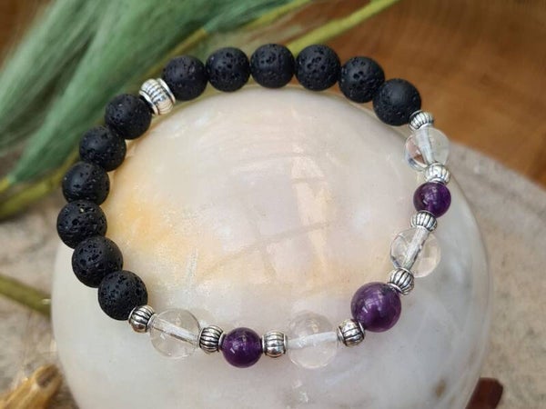 Armband "Purify Lava" mit Amethyst-, Bergkristall- und Lavaperlen