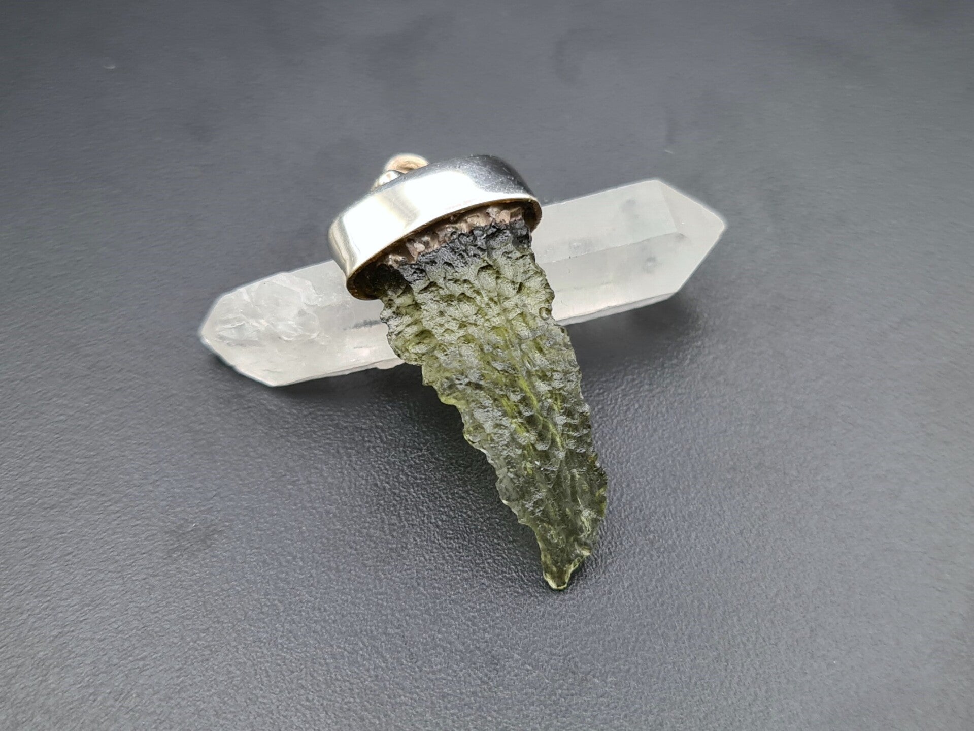 Moldavit Anhänger (Tektit, Tschechien) und 925er Silber, 2,82g - Einzelstück